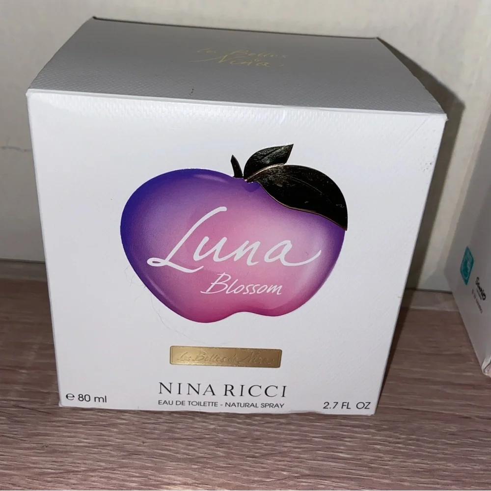 Nina Ricci Luna Blossom - Picture 4 of 7